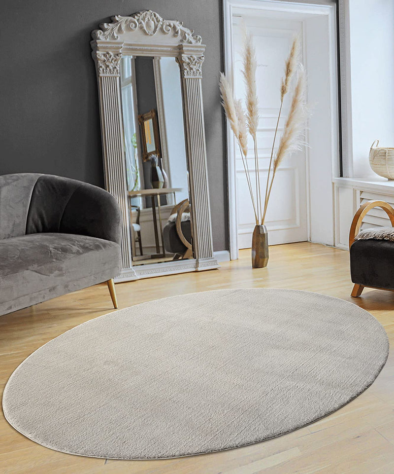 the carpet Relax kuscheliger Kurzflor Teppich, Anti-Rutsch Unterseite, Waschbar bis 30 Grad, Super Soft, Felloptik, Creme, 200 x 280 cm