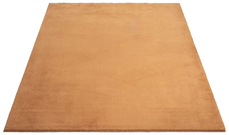 the carpet Relax kuscheliger Kurzflor Teppich, Anti-Rutsch Unterseite, Waschbar bis 30 Grad, Super Soft, Felloptik, Creme, 200 x 280 cm