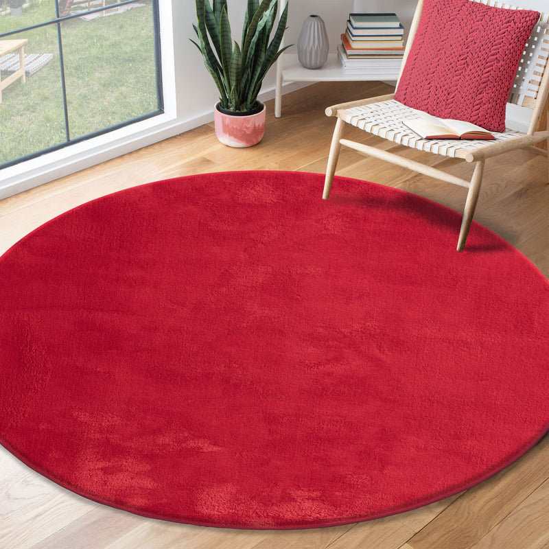 the carpet Relax kuscheliger Kurzflor Teppich, Anti-Rutsch Unterseite, Waschbar bis 30 Grad, Super Soft, Felloptik, Creme, 200 x 280 cm