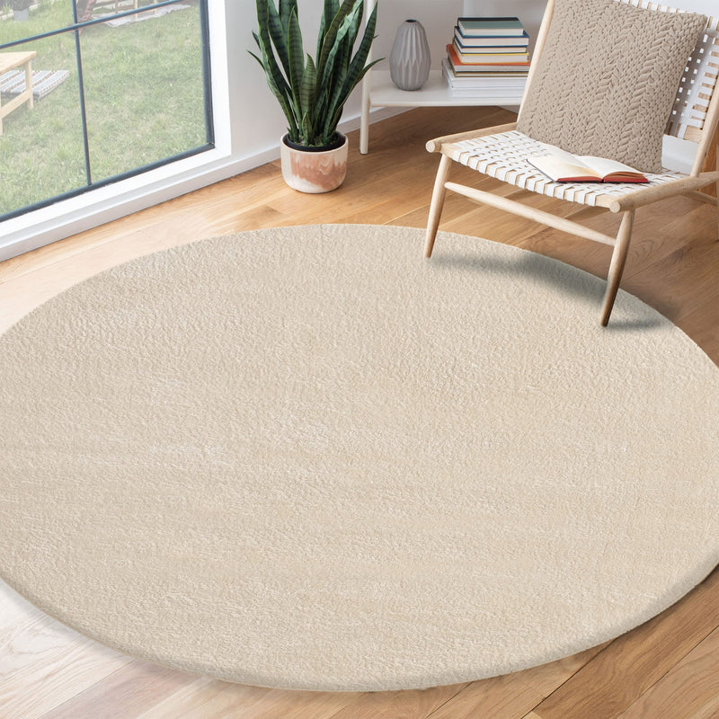 the carpet Relax kuscheliger Kurzflor Teppich, Anti-Rutsch Unterseite, Waschbar bis 30 Grad, Super Soft, Felloptik, Creme, 200 x 280 cm