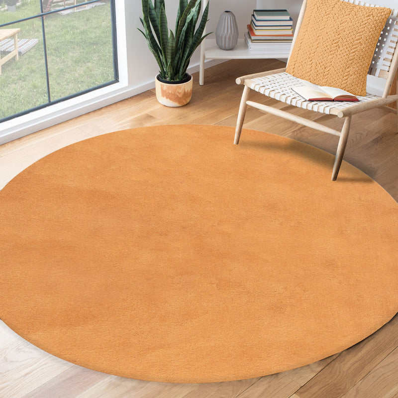 the carpet Relax kuscheliger Kurzflor Teppich, Anti-Rutsch Unterseite, Waschbar bis 30 Grad, Super Soft, Felloptik, Creme, 200 x 280 cm